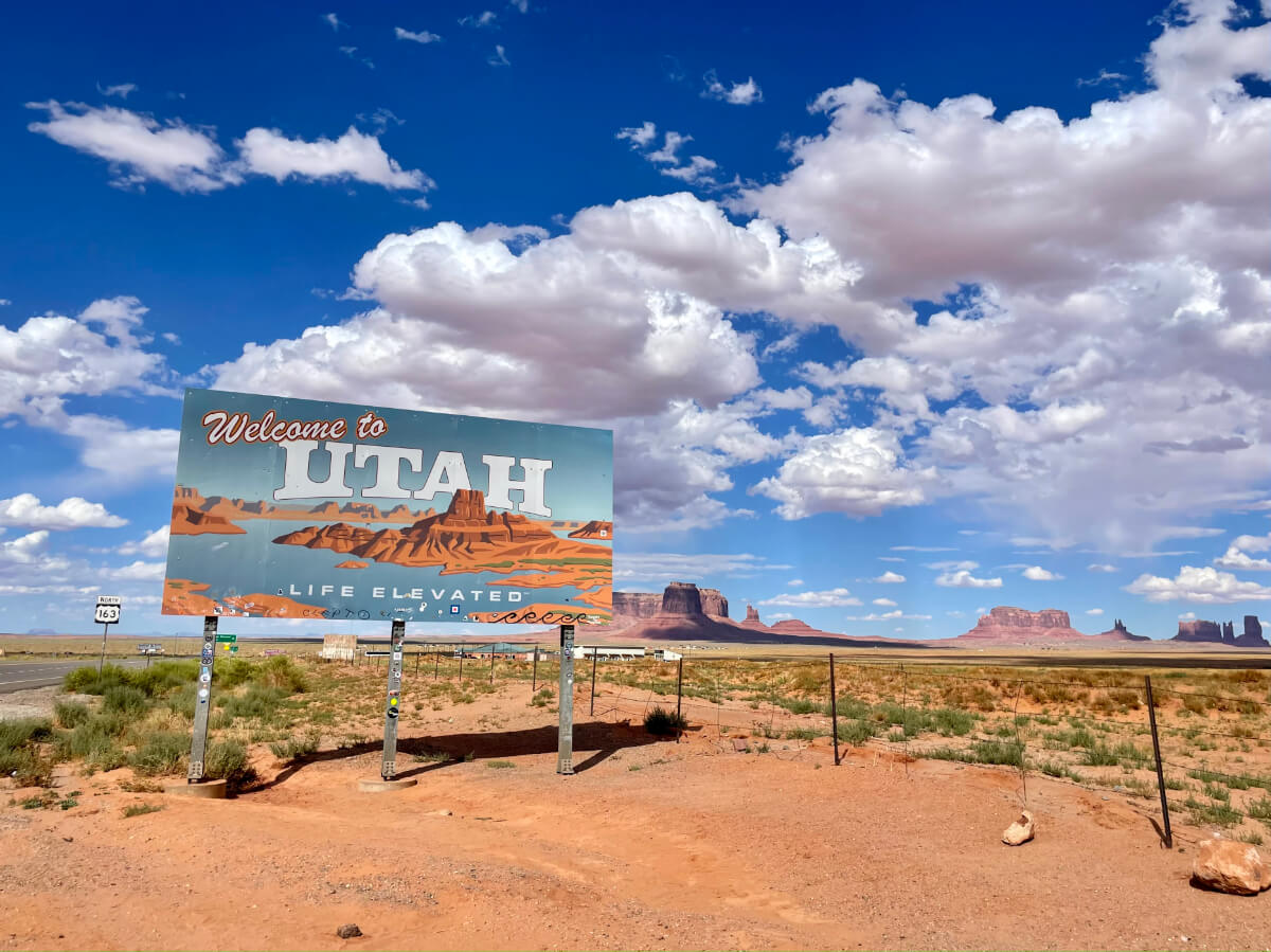 welcome to utah sign