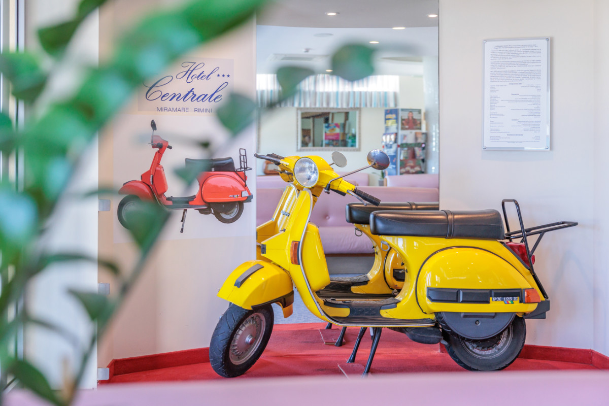 Hotel Centrale Miramare – Vespa
